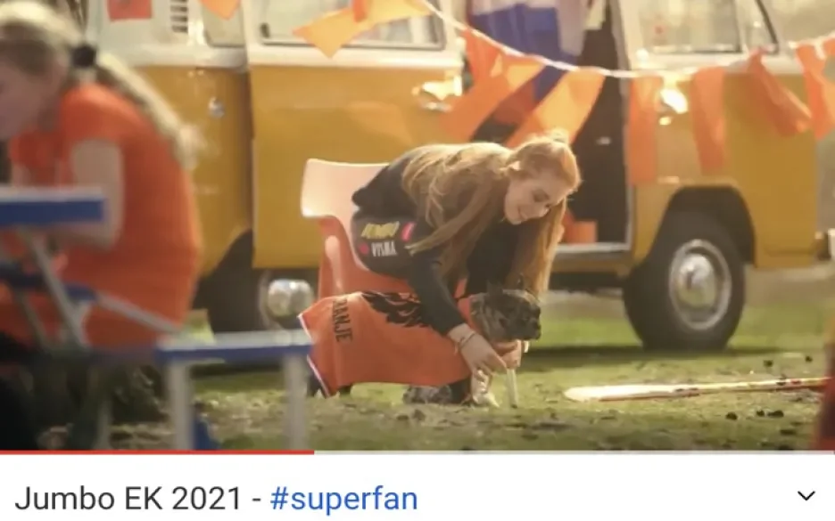 Jumbo gebruikt een Franse buldog in haar EK-reclame